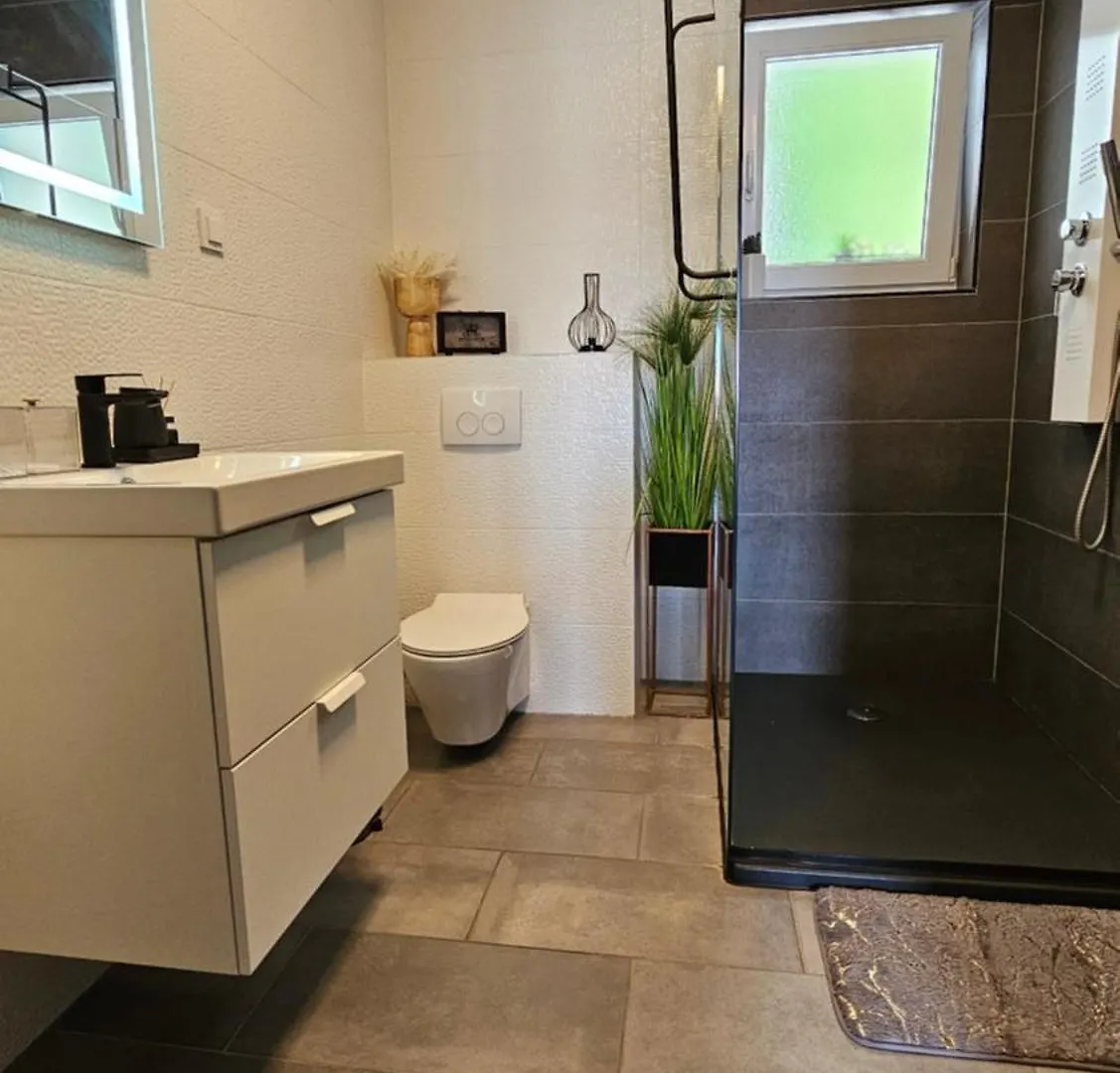 Apartment Meraki Kostrena - Hot Tub